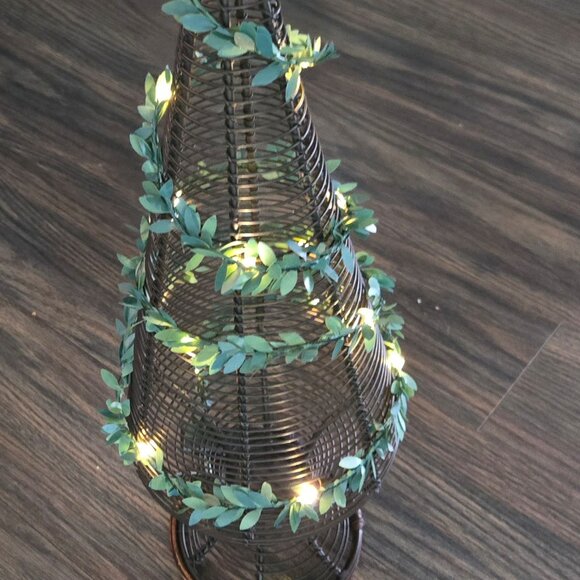 Rustic Christmas Decor Iron Tree with Garland Lights - Picture 10 of 10